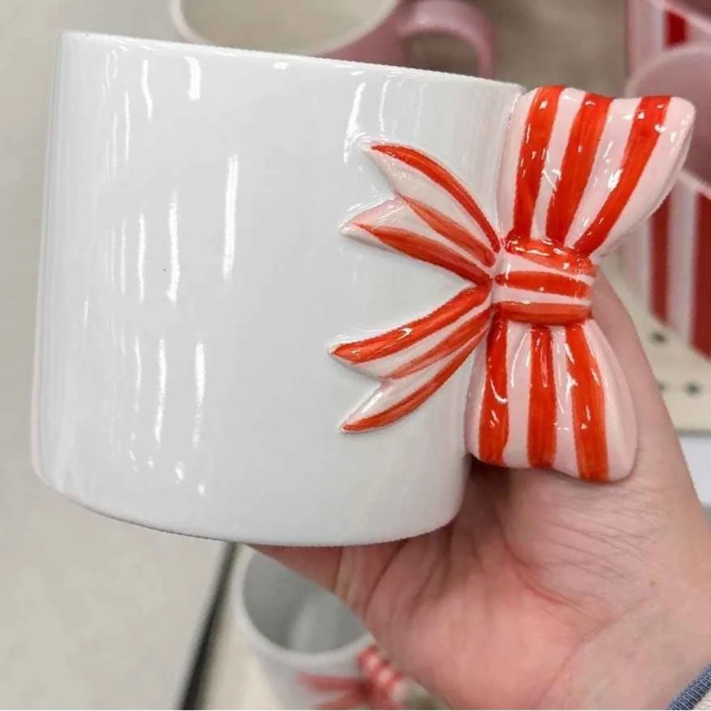 Stoneware Bow Handle Mug 15 ounces white w pink/ red coquette girl birthday‎